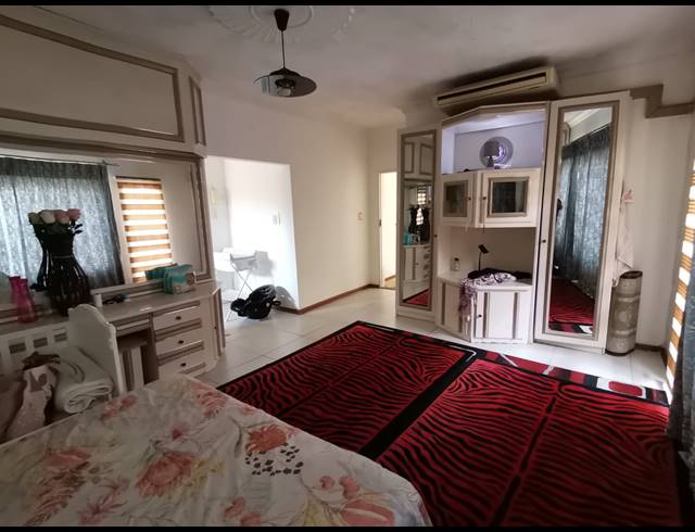4 BEDROOM HOUSE FOR SALE IN ZINNIAVILLE